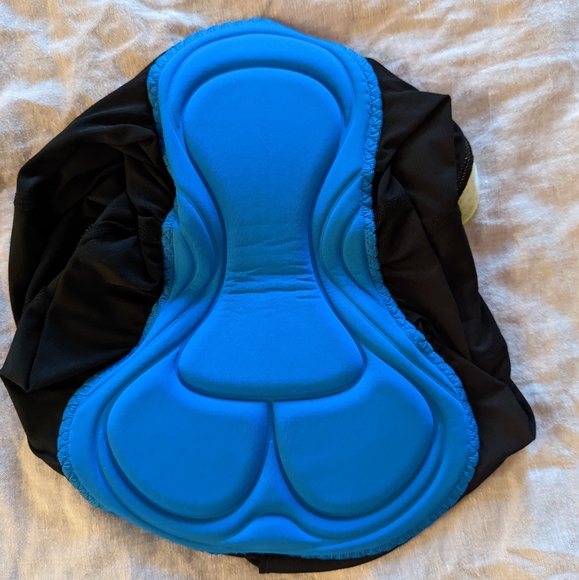 Co-op cycle shorts - Picture 3 of 3